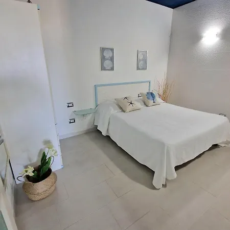 Vakantiehuis La Casa Al Mare Sant'elmo Bve