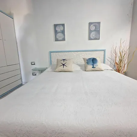 Vakantiehuis La Casa Al Mare Sant'elmo Bve *
